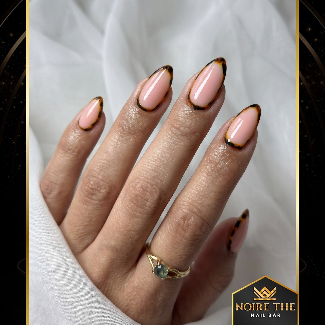 Elegant nails